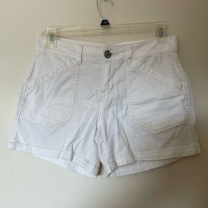 White shorts size 8